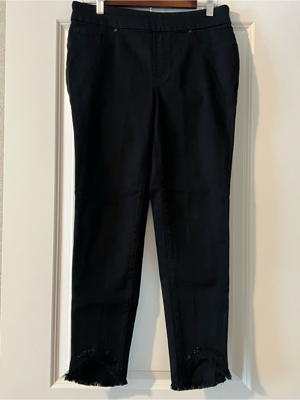 Chico's Black Frayed Hem Embellished Jeggings